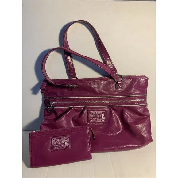 Coach Berry Patent Leather Poppy Daisy Liquid Gloss Tote Bag With Wallet #F20004 - Picture 1 of 15